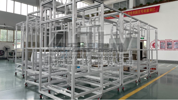 工業(yè)鋁型材框架與鈑金件的專業(yè)連接方法