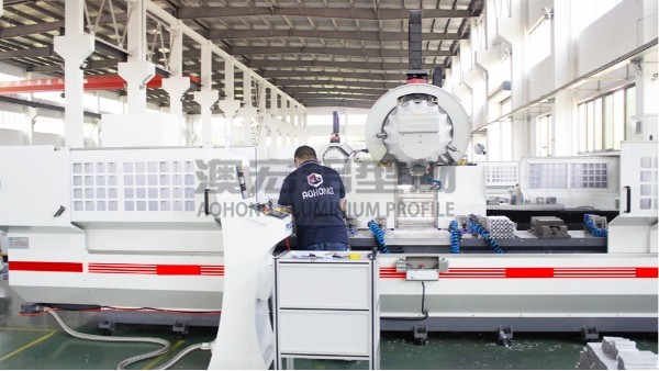 紅外線測溫儀框架專用鋁型材，戰(zhàn)“疫”復(fù)工在即，澳宏鋁業(yè)為您保駕！