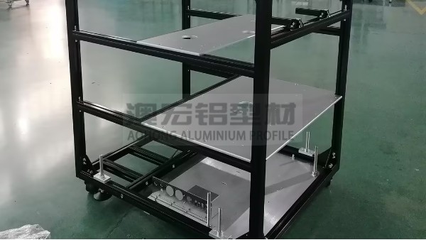 鋁型材框架：快速、靈活、可靠的設(shè)備骨骼